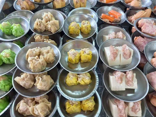 Paeyim Dimsum ,Pla lang junction