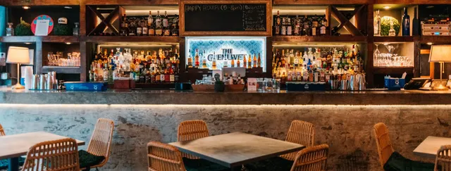 Piso Viejo Bar & Restaurant