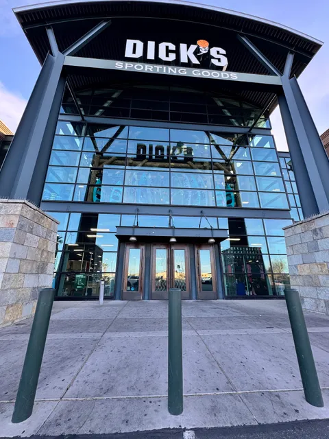 DICK'S Sporting Goods
