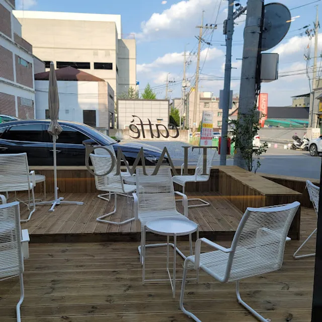 카페 띠아모 문경