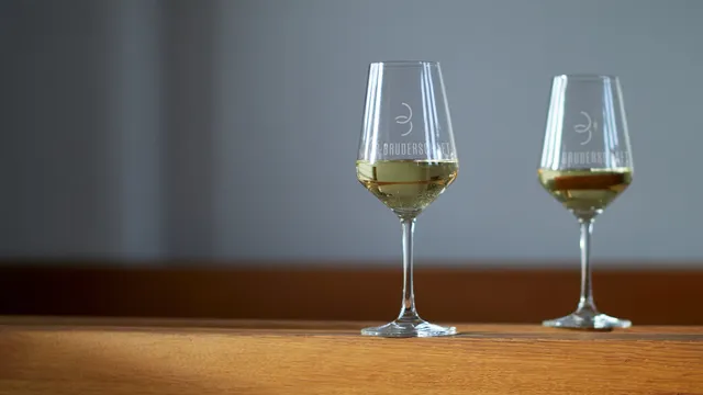 Zur Bruderschaft – Restaurant, Café, Weingarten, Herberge