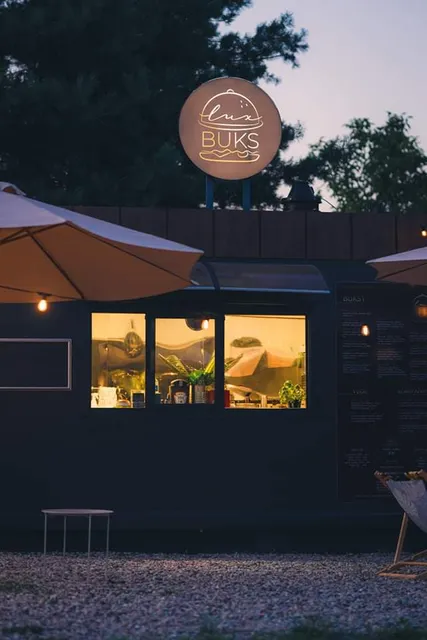 Lux Buks