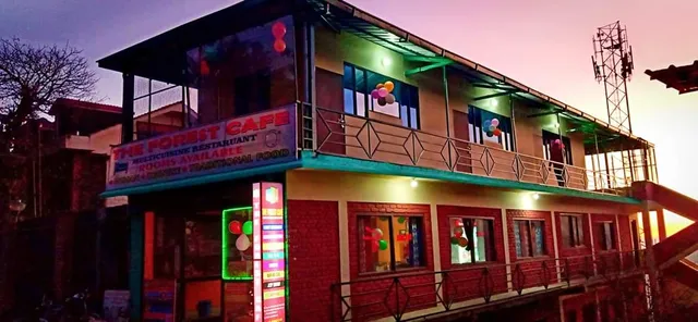 OYO 29749 Forest Cafe Homestay