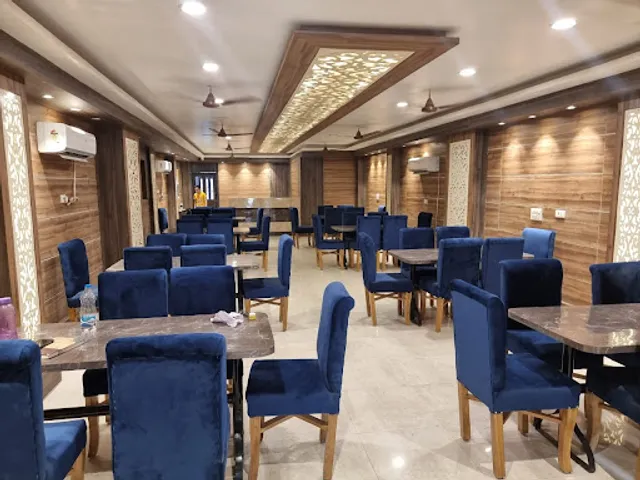 Hari Purnima Restaurant & Banquet Hall