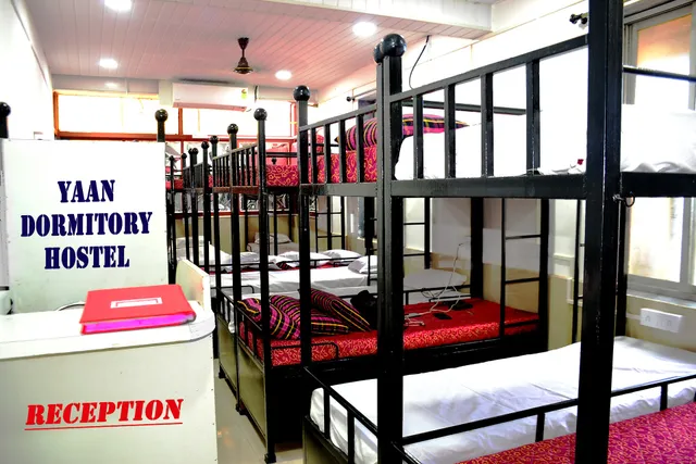 Yaan Dormitory Gents Hostel