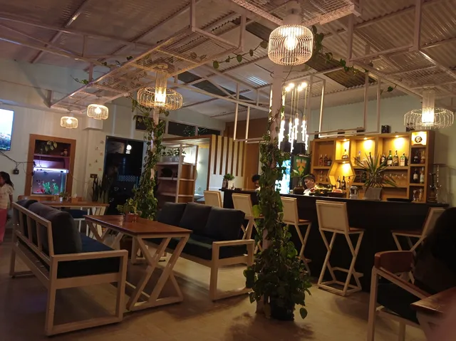 Eagle Feeding Restaurant