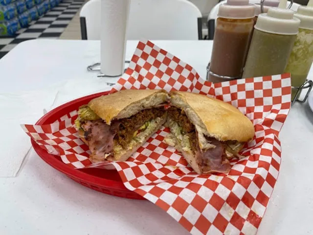 El Volcan Comida Mexicana