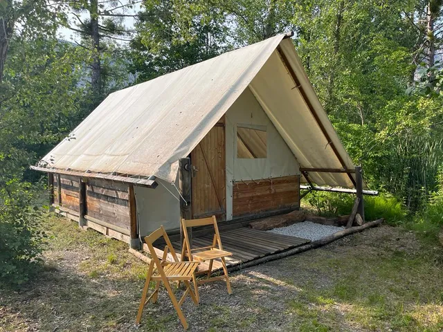 Camping Les Ecolodges des 3 Lacs