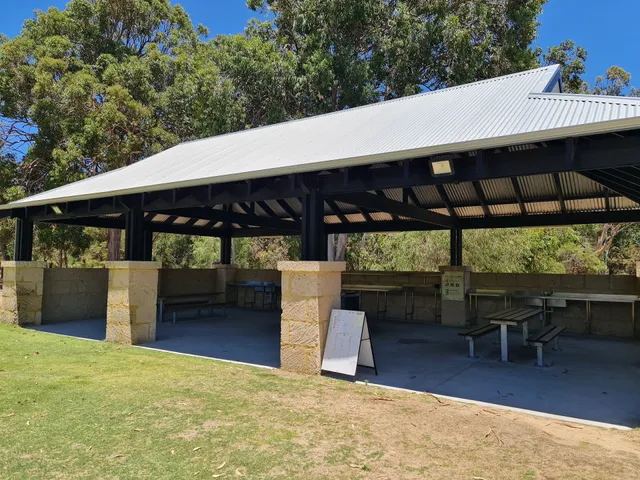 Henry White Oval Campground