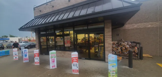 Town & Country Shopping Center