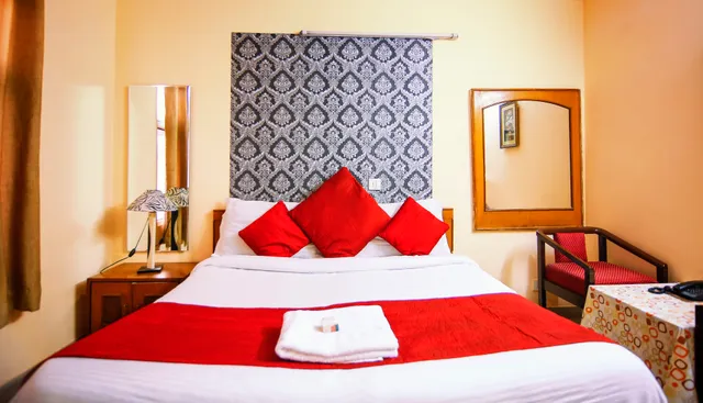 Hotel Redbury Ghaziabad