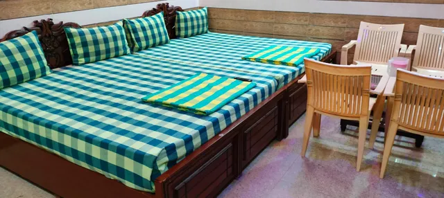 Hogenakkal Falls Boating