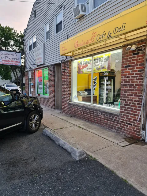 Boulevard Cafe & Deli