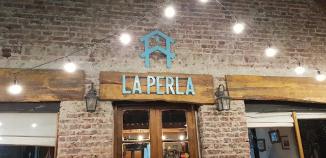 La Perla Resto Bar