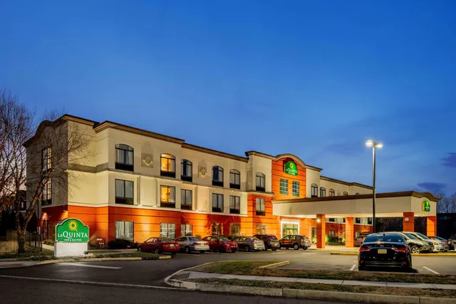 La Quinta Inn & Suites by Wyndham Mt. Laurel - Philadelphia