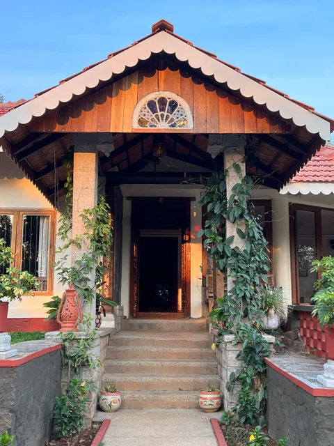 Woodway Estates & Homestay