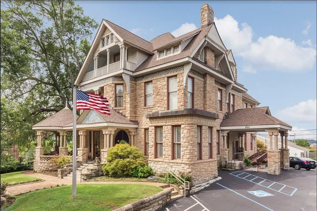 Mayor's Mansion Inn Bed and Breakfast