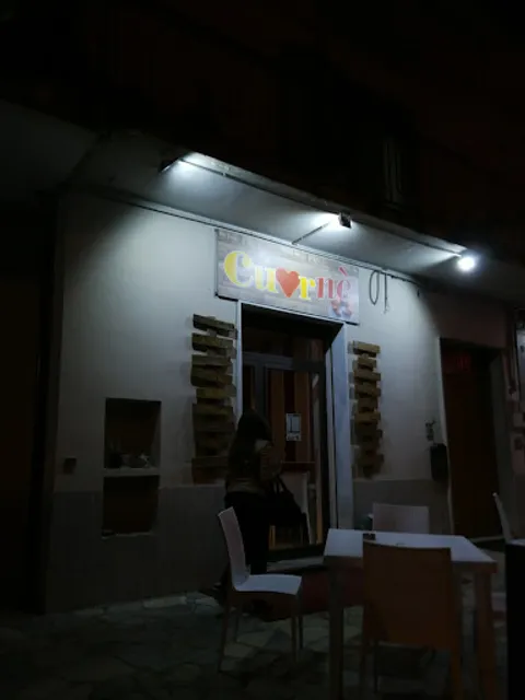 Cuornè Caffetteria e calorie