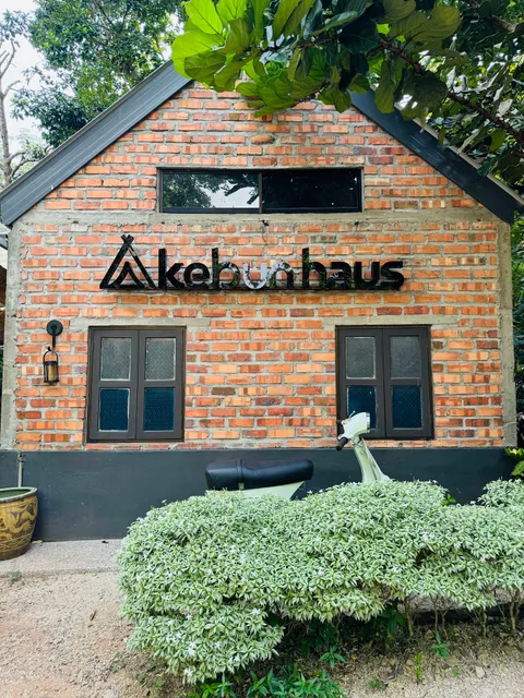 Kebun Haus Recreational and Cafe
