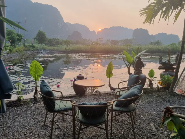 Minh Quan Restaurant( PET GARDEN ) (Cooking class local food)