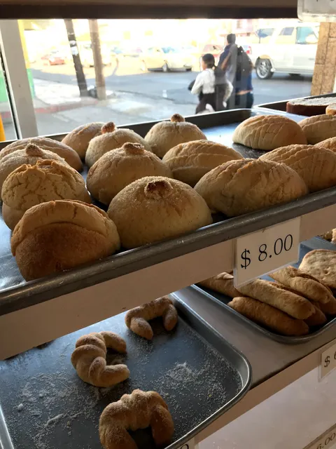 The Best Bakery Panadería la Mejor