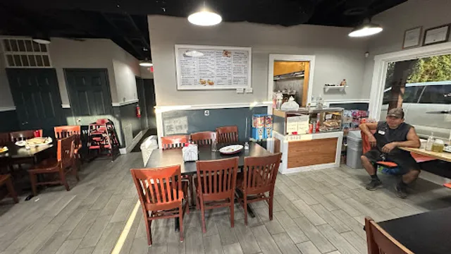 El Jazmin Mexican And Salvadorian Restaurant