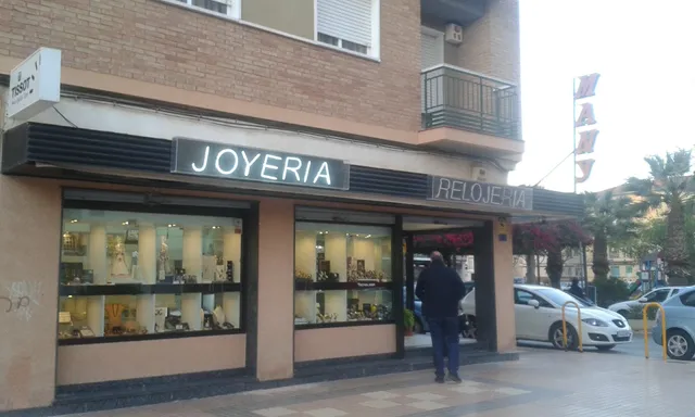 Joyería Relojería MANY