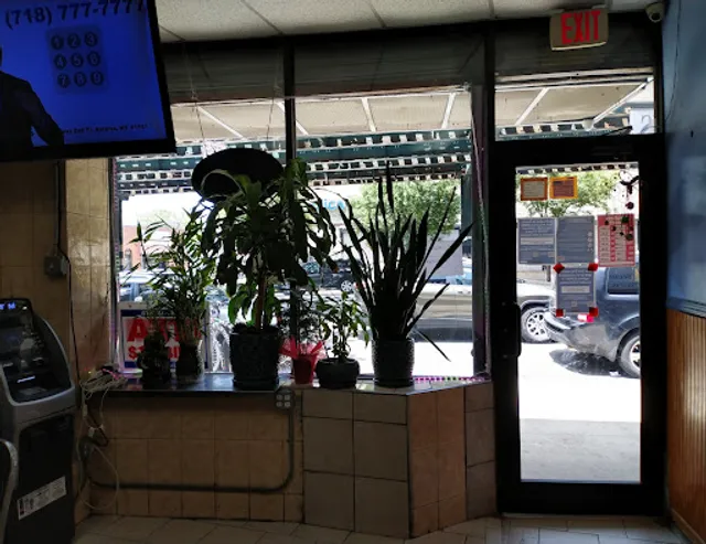 Pupuseria Salvadoreña