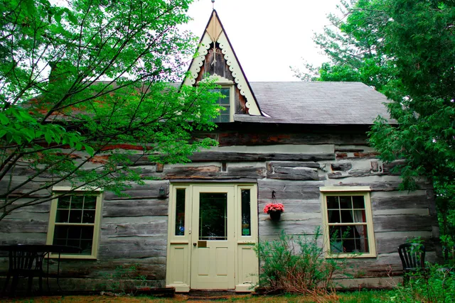 Le Chalet Buckhouse B&B