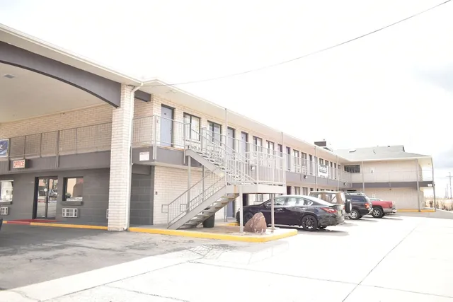 Travelodge by Wyndham Albuquerque East