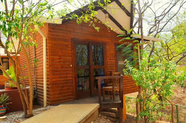 Hotel Cabinas La Playa