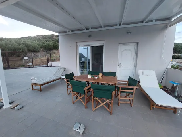 Ravdoucha House by Dionisios