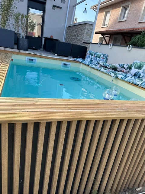 Villa Monplaisir Lyon / Location saisonnière / 10 personnes