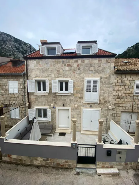 Apartments @Trstenik