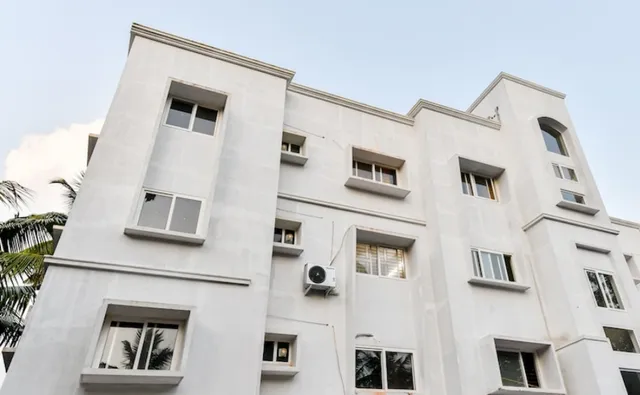 OYO Home The Royal Oak