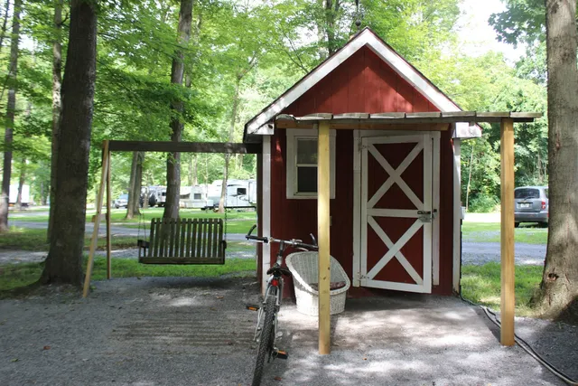 Lazy Dayz Riverfront Campground