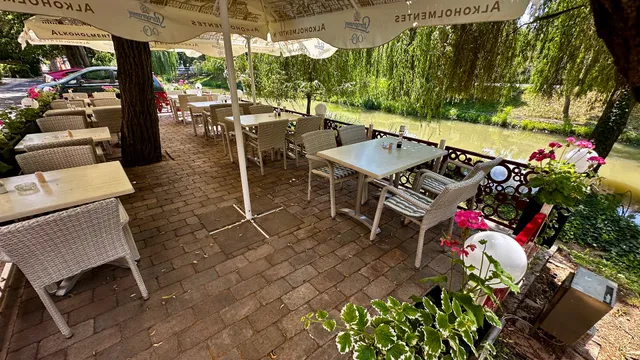 Gyula Rouge Étterem