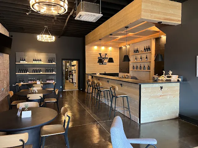 Violet Vines Tasting Room