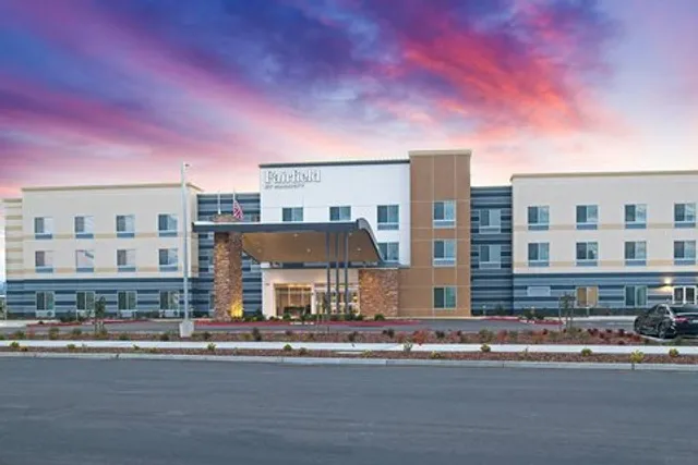 Fairfield by Marriott Inn & Suites Winters Davis