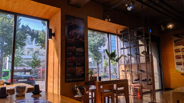 Ong Da Rae braised chicken