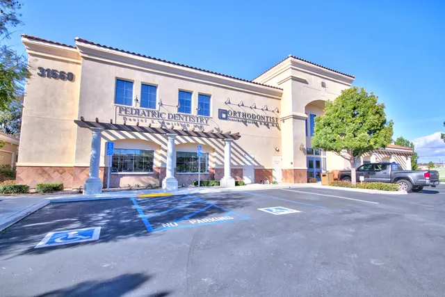 Temecula Pediatric Dentistry: Daniel L. Smith, DMD