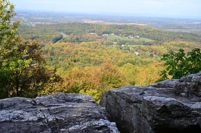 Bear's Den Scenic Lookout
