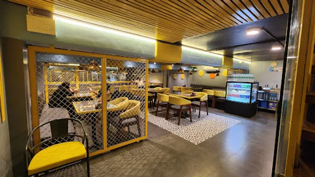 Crazy Cheesy Cafe- Salunkhe Vihar