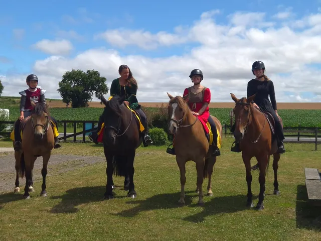 La Taniere Mont Saint Michel Riding