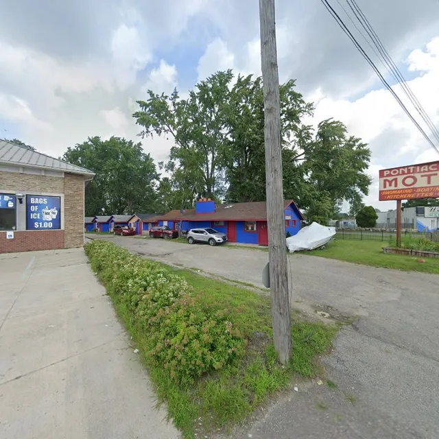 Pontiac Lake Motel