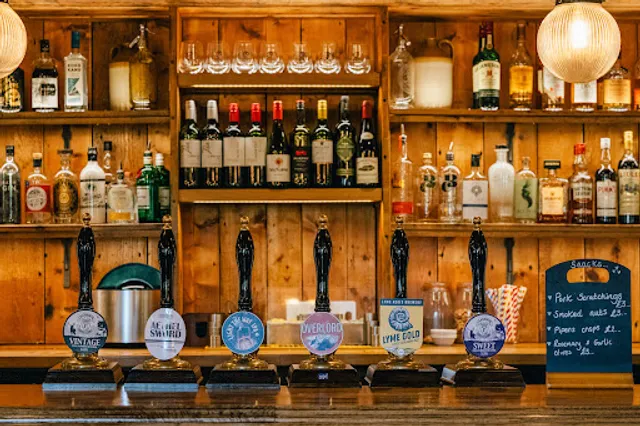 The Worlds End, Almer