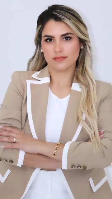 YANET CARMENATE HAIR SALON