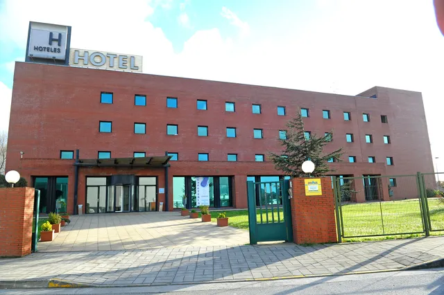 Hotel City Express Santander Parayas