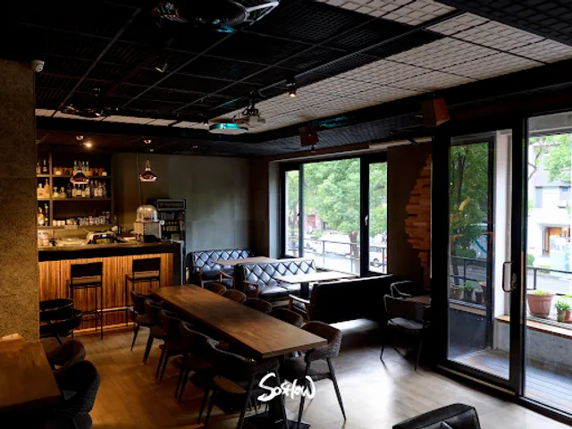 SoShow Bar & Restaurant