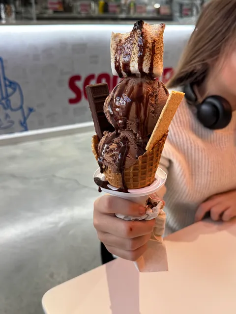Scoop Around Ice Cream Bar